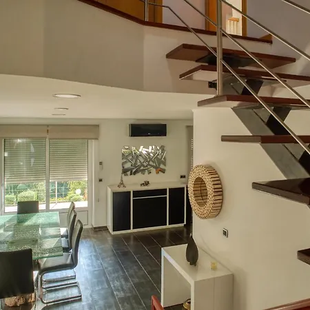 Villa House *